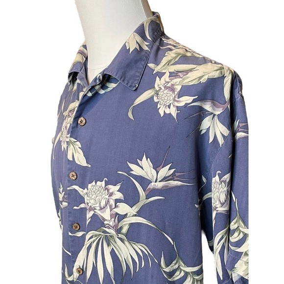 Tommy Bahama Silk Camp Shirt Wood Buttons Blue Floral Men's Size Large Hawaiian - Picture 2 of 9
